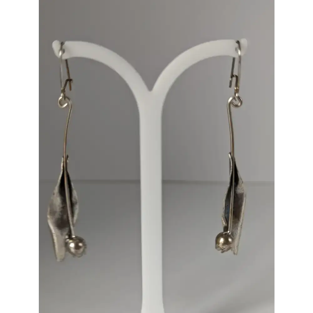 Silver Steed Tulip Dangling Earrings Earrings