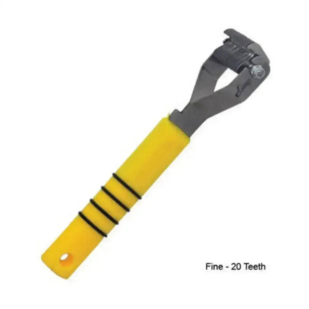 Smart tails yellow tail thinning rake with yellow handle black grip stripes and 20 fine teeth for revolutionary mane care