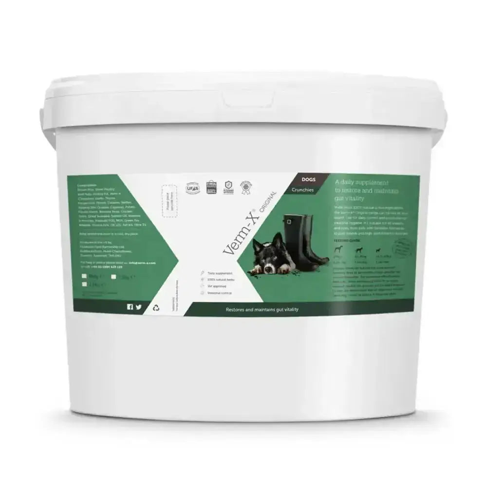 White plastic bucket with green and white verm-x original label for verm-x original crunchies to control intestinal hygiene