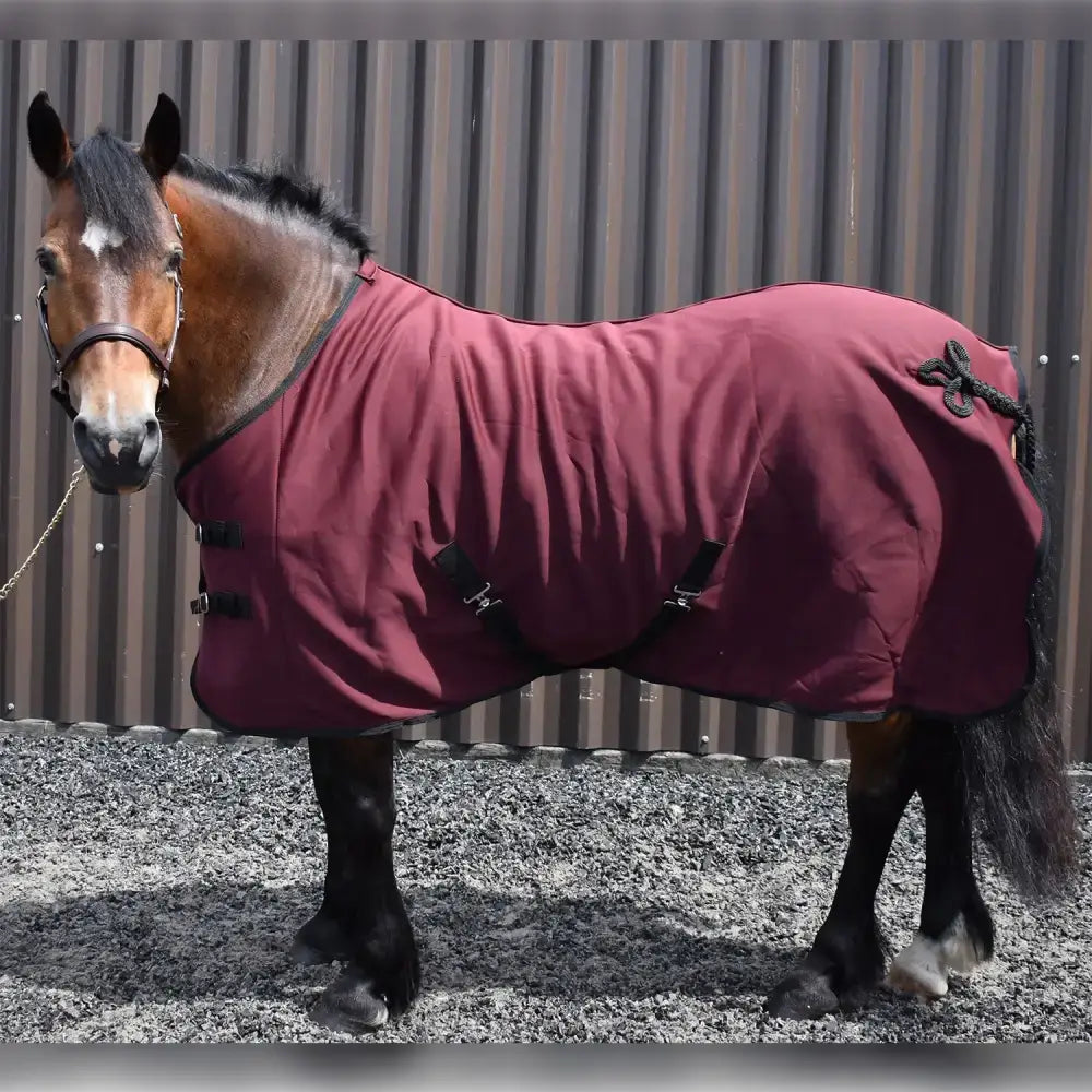 Maroon whitaker r373 bilbao bonded fleece rug with black trim and adjustable straps in burgundy beige colors