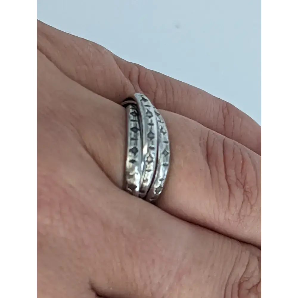 925 Silver Interlinking Bands Ring – Handmade Equestrian Jewellery by Silver Steed G Rings