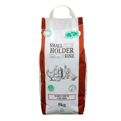 Red and white 5kg bag of allen page smallholder range drug free baby chick crumbs for healthy chicks