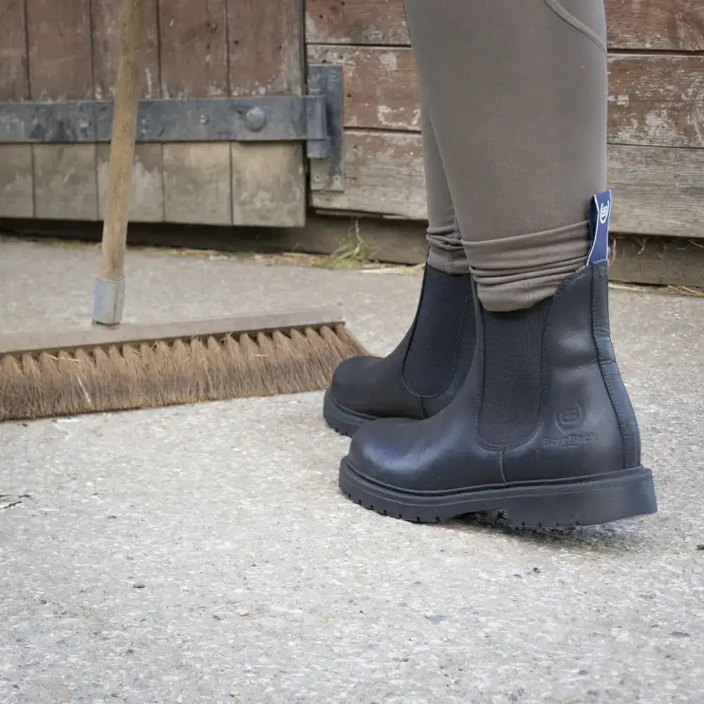 Black leather bareback footwear detroit steel toe cap work boots with elastic panels and sturdy rubber sole