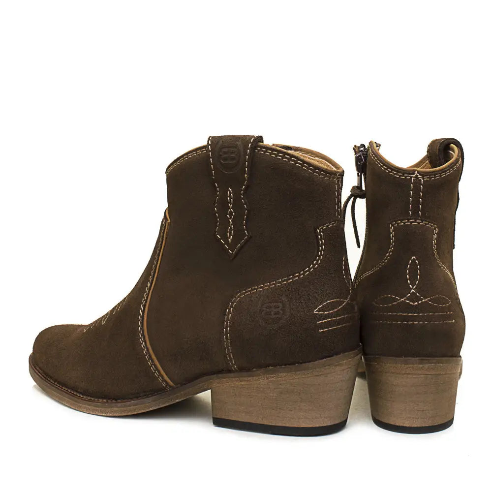 Brown bareback footwear dixie hand-stitched leather boots with white stitching and wooden block heel in soft suede