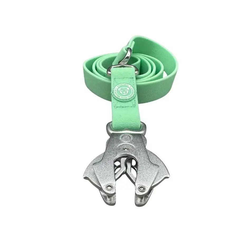 Mint green btactical lead with pvc frog clip and anti-tangle swivel buckle made of extra-strong leather