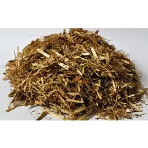 A pile of dried golden-brown stems and leaves from dengie hi fi original cinnamon spice with tasty winter treat flavor