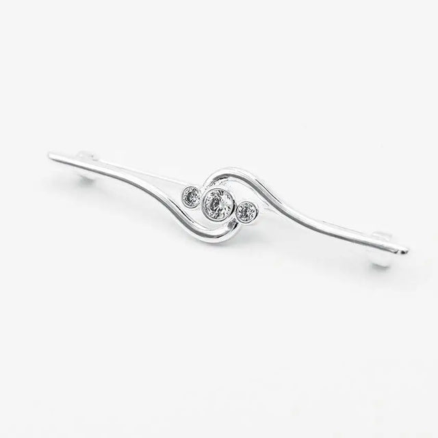 Silver equetech deluxe twist stock pin with wavy design and three clear crystals for stylish wear
