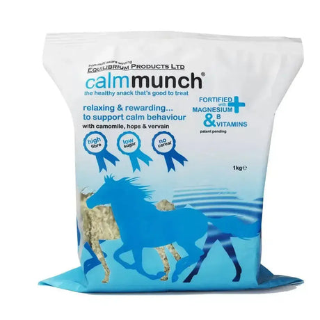 Blue and white 1kg bag of equilibrium calmmunch cereal free snack fortified with magnesium b and vitamins for horses
