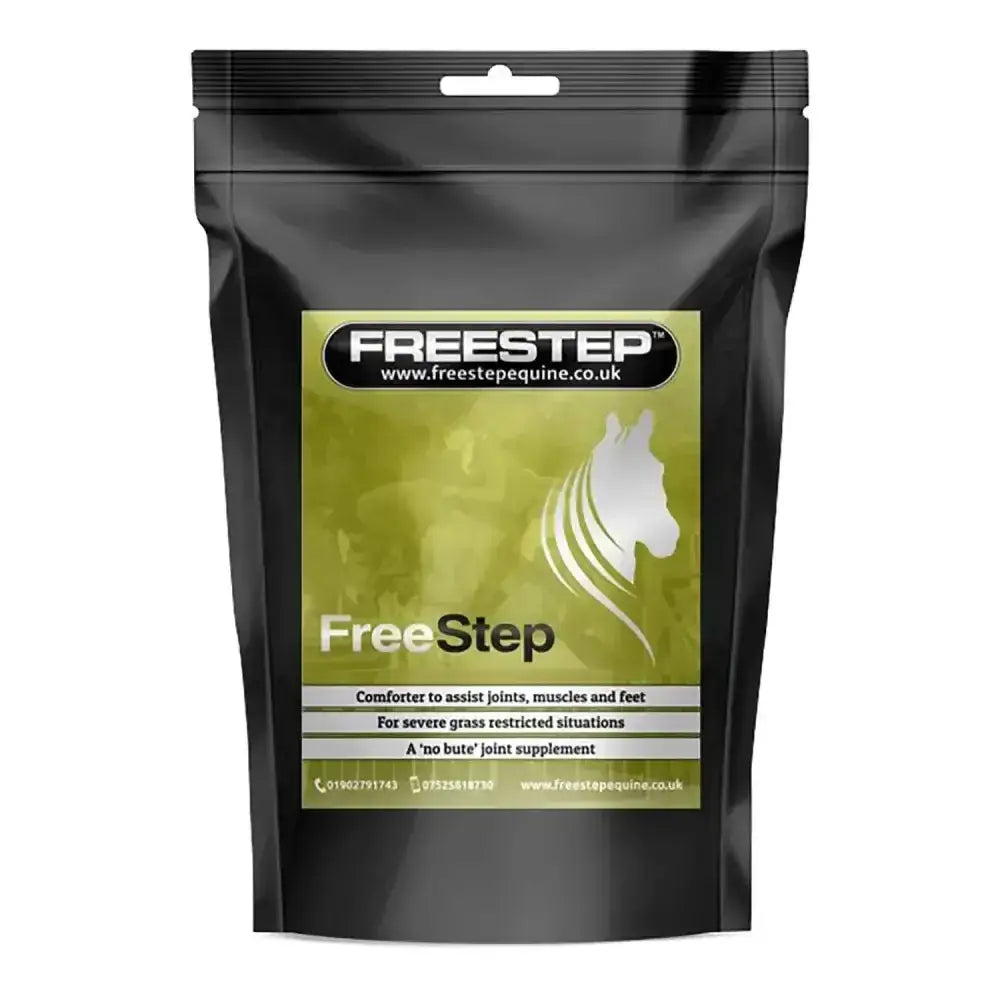 Black resealable pouch of freestep 250g feed horse joint supplement with green label for veteran horses