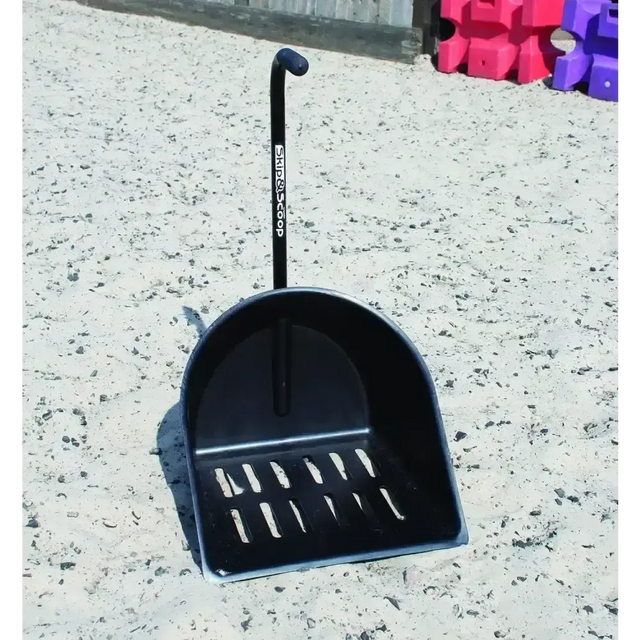 Fynalite Skip & Scoop Shaker Skip Black Mucking Out