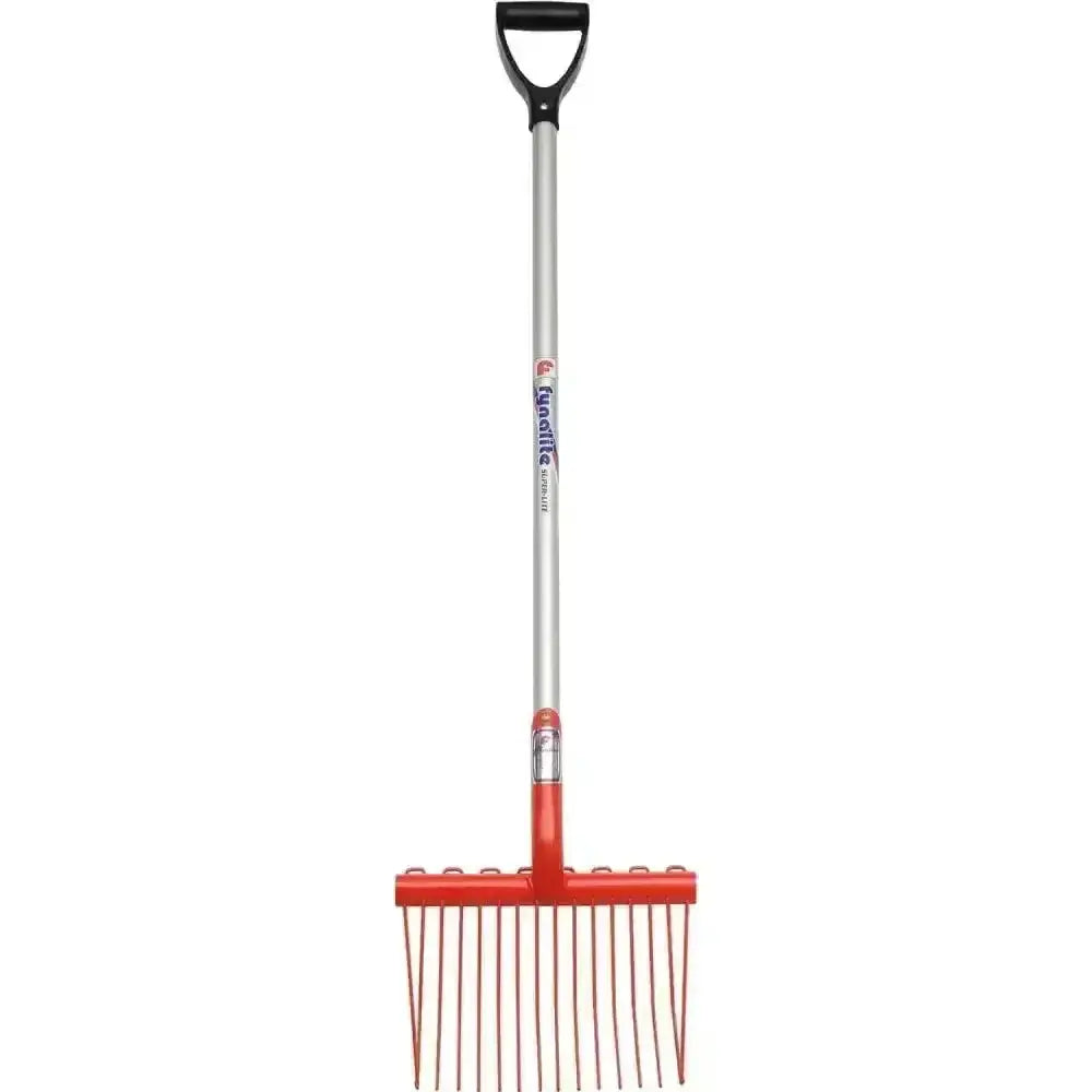 Red and silver lightweight fynalite super lite shavings fork with black d-handle featuring the gardena brand name on shaft