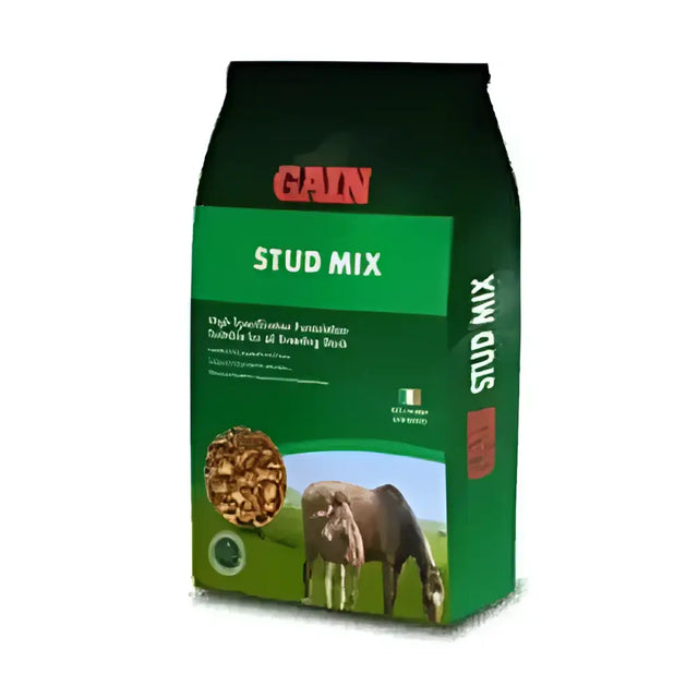 Green and black gain stud mix bag of stud cubes horse feed for balanced nutrition in horse feeds range