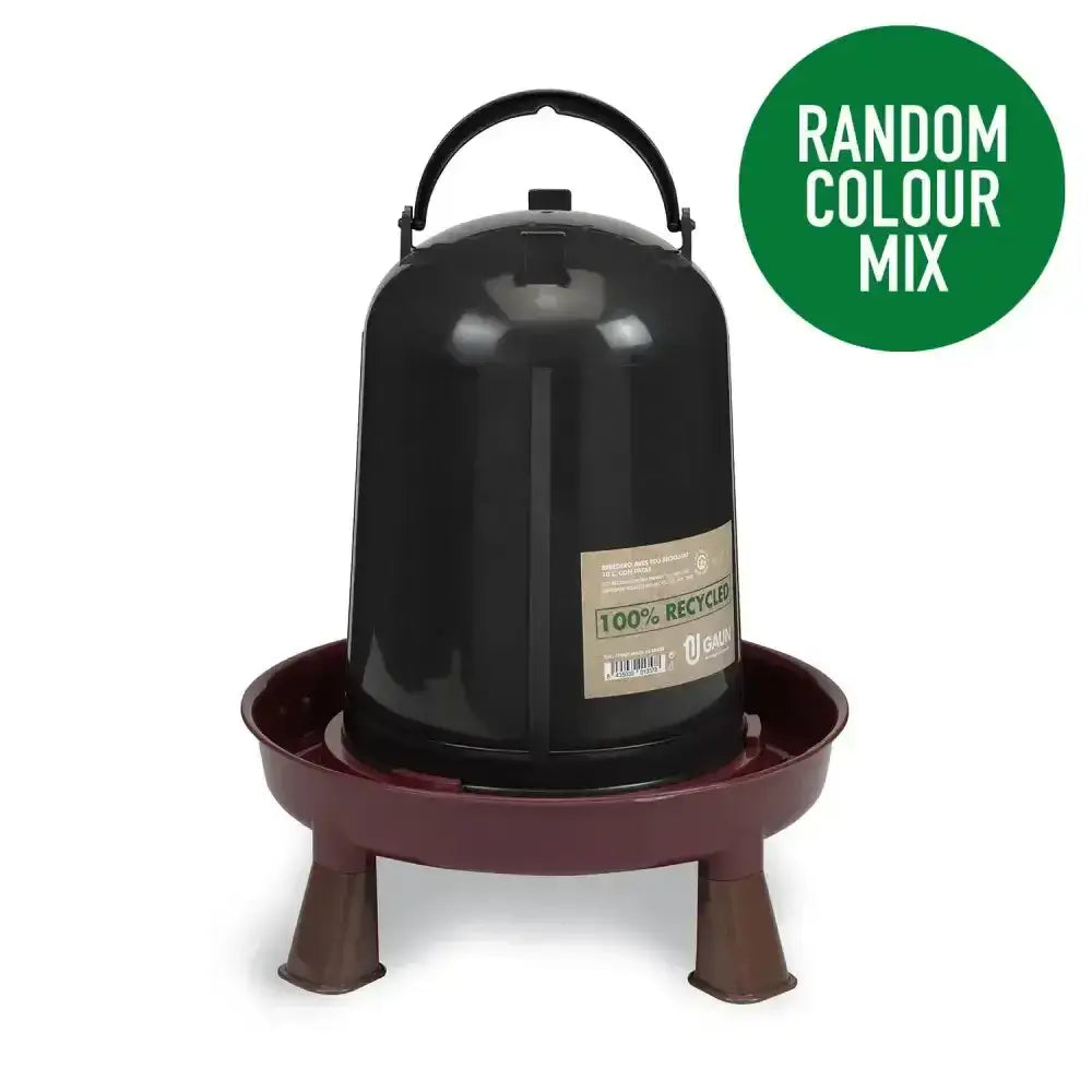 Gaun chicken drinker eco recycled black plastic chicken feeder with handle and maroon base for easy feeding