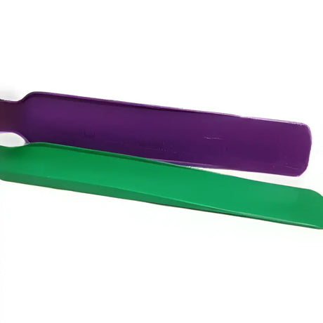 Purple and green plastic cable ties for global herbs feed stirrer used as a plastic horse feed stirrer accessory