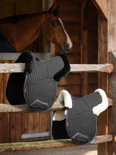 LeMieux Merino+ Half Lined GP Numnah Black/Natural Medium Black/Natural Numnahs