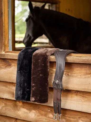 LeMieux Simuwool GP Girth Cover Brown/Brown Medium Brown/Brown saddle covers