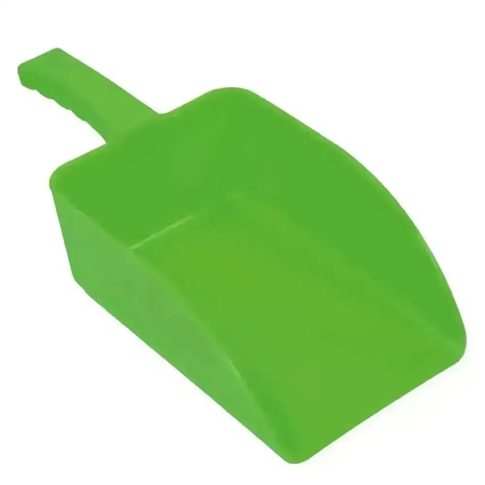 Bright green plastic harold moore large horse feed scoop with molded handle for easy scooping