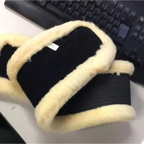 JHL Girth With Detachable Fleece Plus Anti-Gall Attachment - FLEECE LINING ONLY Black / Cream 44&Quot; / 110Cm Girths