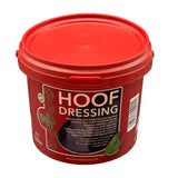 Red plastic bucket of kevin bacon’s hoof dressing with matching lid and multilingual labels for horses hooves care