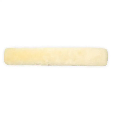 Cream-colored plush lambswool girth sleeve gp long 80x12 natural with soft fluffy texture for extra comfort