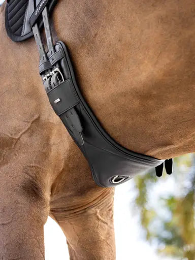 LeMieux Arika Contoured Dressage Girth Black 45cm Black Dressage Girths