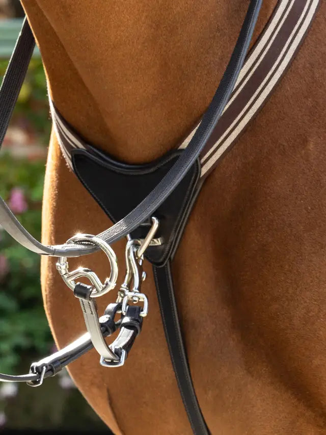 LeMieux Arika Elasticated Breastplate Black/Silver Cob Black/Silver Breastplates & Martingales