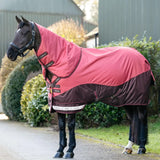 A sleek lemieux arika ripstop 200g turnout rug cranberry with anti-static shoulder lining and black straps