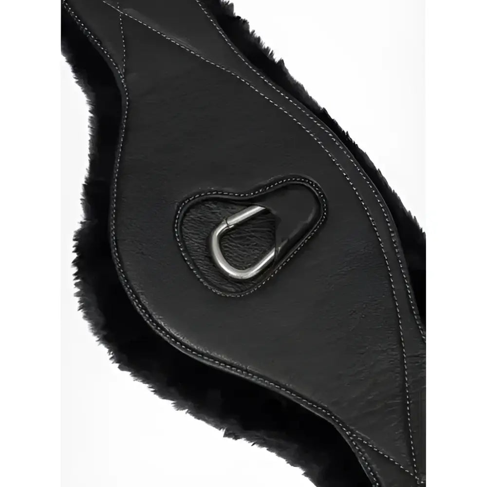 Black leather horse saddle pad with plush fur lining and silver d-ring in lemieux arika simuwool contoured style
