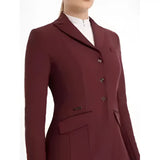 Le mieux dynamiqué jacket burgundy with black buttons and subtle stitching designed for ultimate breathability and style