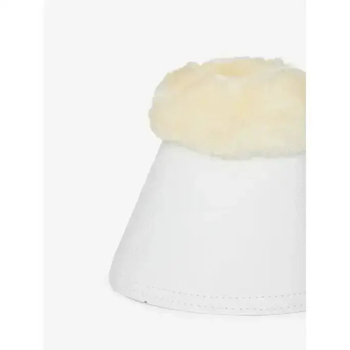 Lemieux fleece wrapround reach boots white made of white faux leather with soft creamy sheepskin top for hoof protection