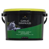 Black plastic bucket with bright yellow lid and green lincoln label of lincoln garlic granules for horse vitamins