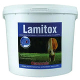 White plastic bucket of osmonds lamitox horse supplement that helps maintain healthy laminae for horses