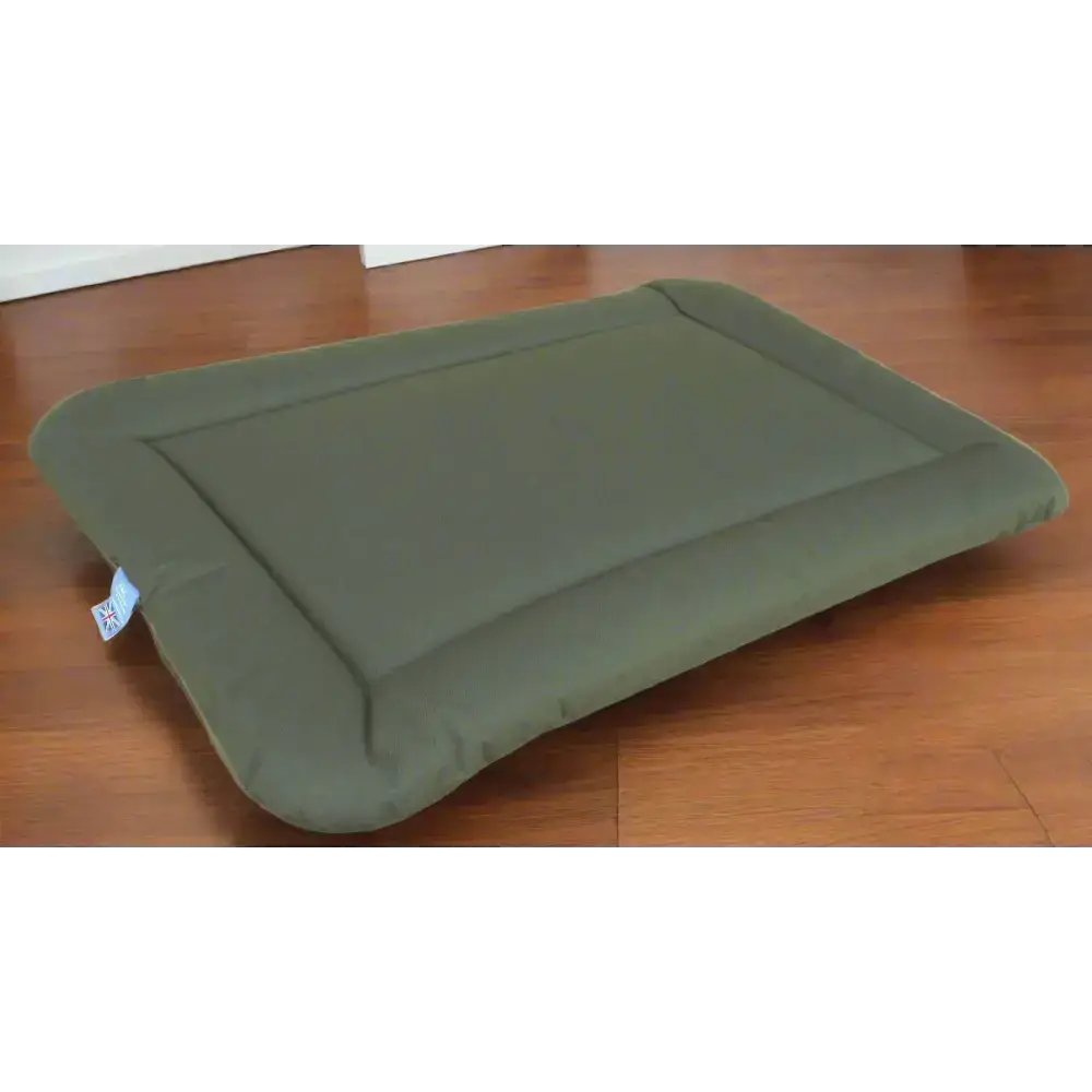P&L Country Dog Heavy Duty Waterproof Rectangular Cushion Pad Dog Beds. Medium L76cm X W52cm X D5cm Green Dog Beds