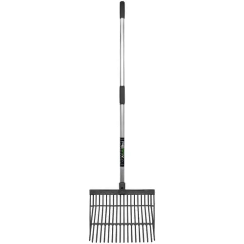 Perry Equestrian Bedding & Shavings Fork Black Forks