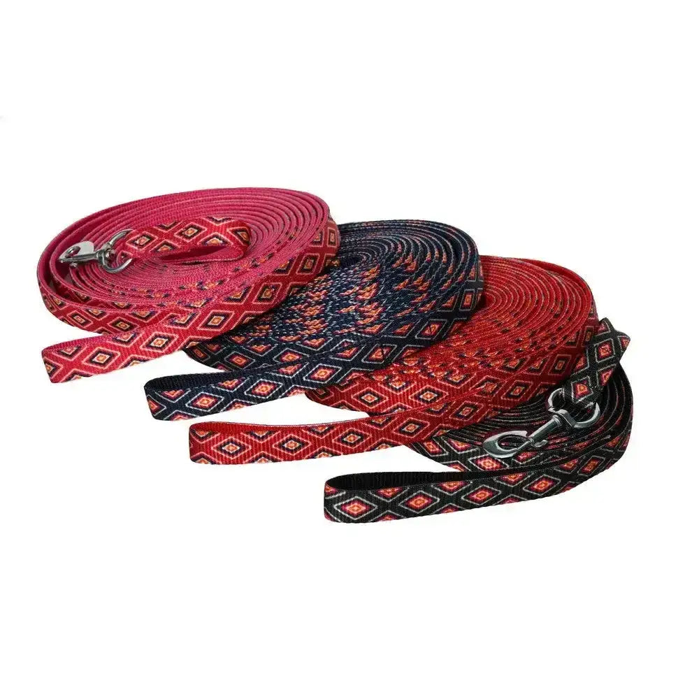 Red and black rhinegold diamond pattern webbing lunge rein with diamond shaped designs for dog training