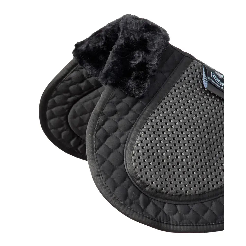 Black quilted Rhinegold gel half pad with shock absorbing gel, faux fur trim, and breathable mesh panel