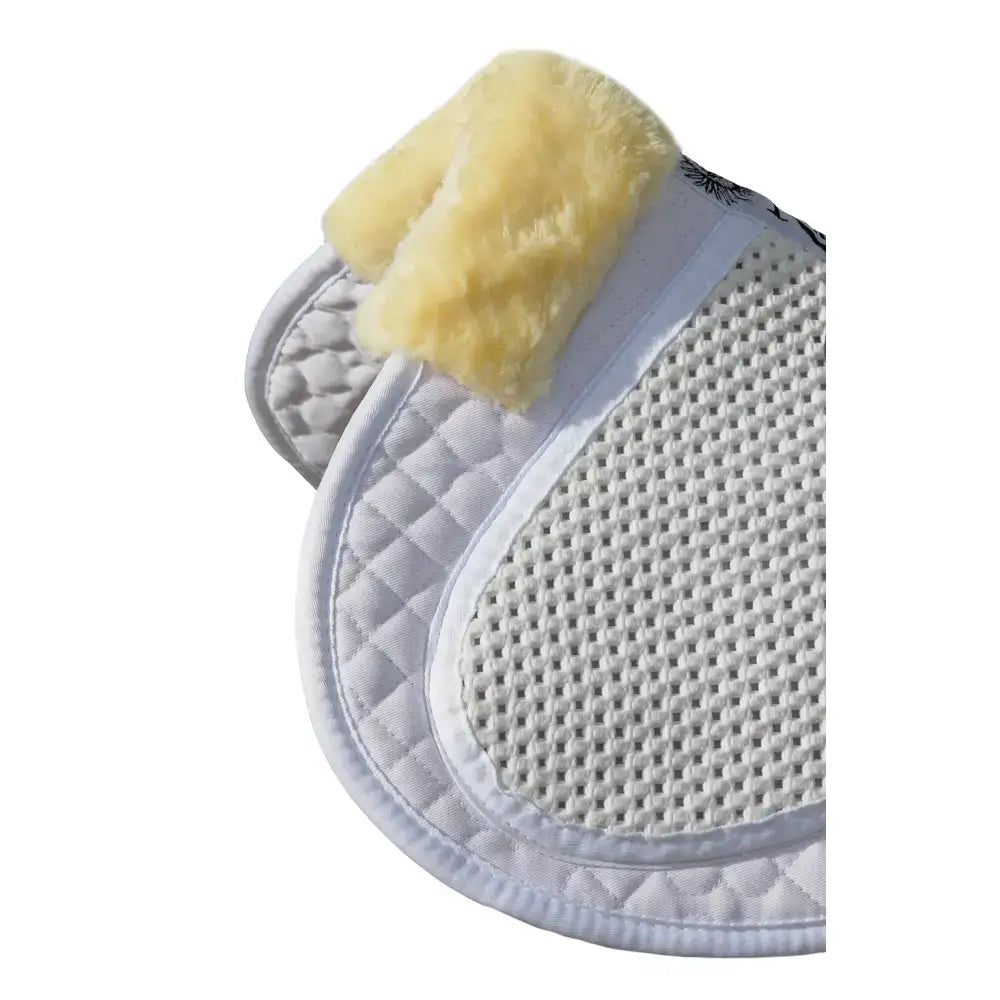 Rhinegold gel half pad white quilted saddle pad with yellow faux fur corner and breathable mesh for shock absorbing