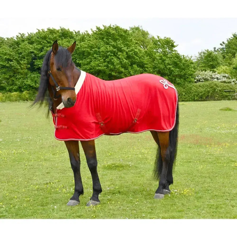 Red horse blanket rhinegold show fleece with fur collar features quality anti-pill fleece and padded fur collar trim