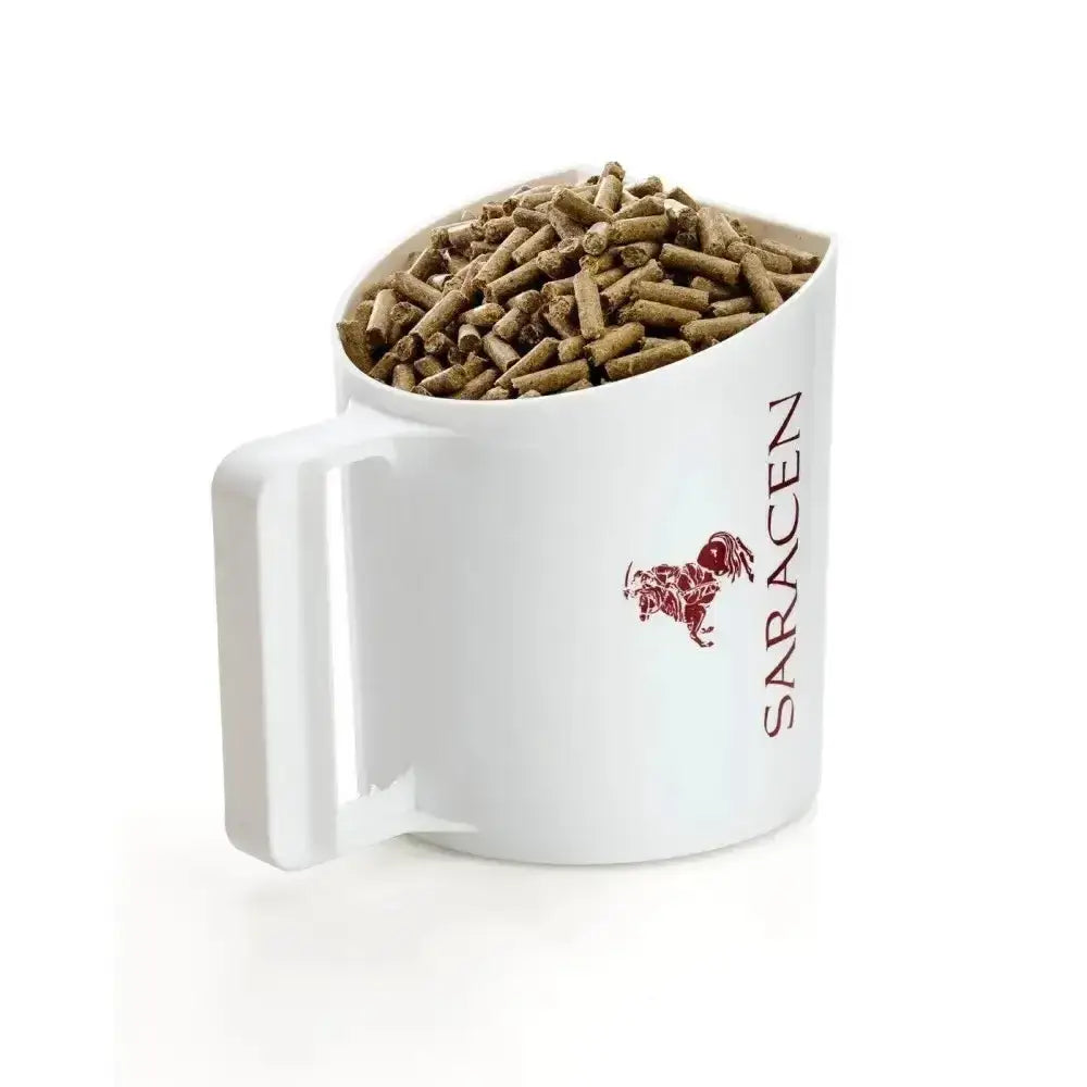 White plastic saracen scoop filled with brown saracen cooling cubes non-heating cube for pony cooling cubes