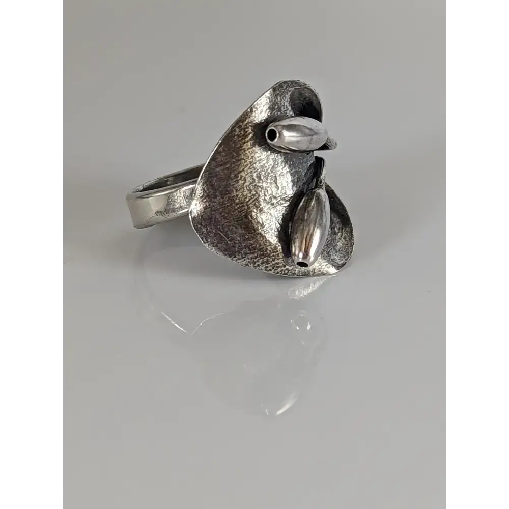 Silver Steed Big Leaf with Ornament Silver Ring Large Long Buds Rings