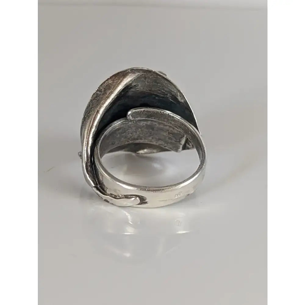 Silver steed big leaf ornament silver ring with textured openwork band and dark inlay sterling silver ring