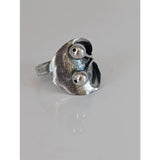 Silver steed big leaf ornament silver ring with textured silver-toned band and two spherical beads like eyes sterling silver ring