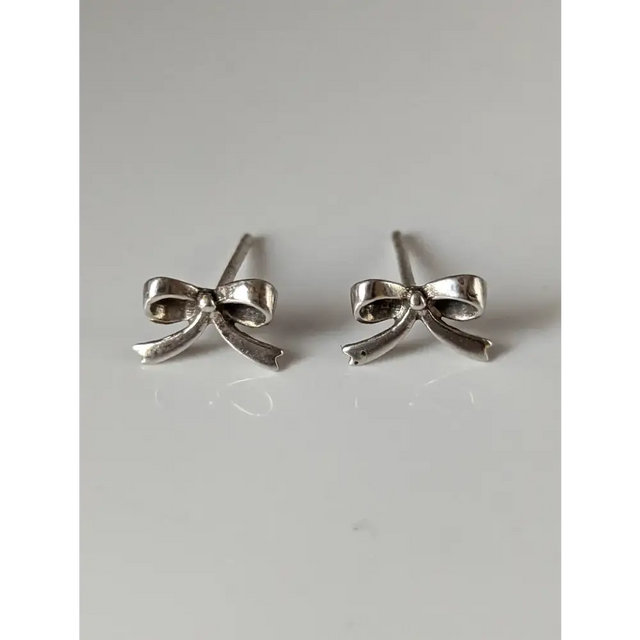 Silver Steed Bow Stud Earrings Earrings