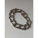 Silver steed chain link silver bracelet chunky curb-link design in silver-toned metal perfect equestrian jewelry piece