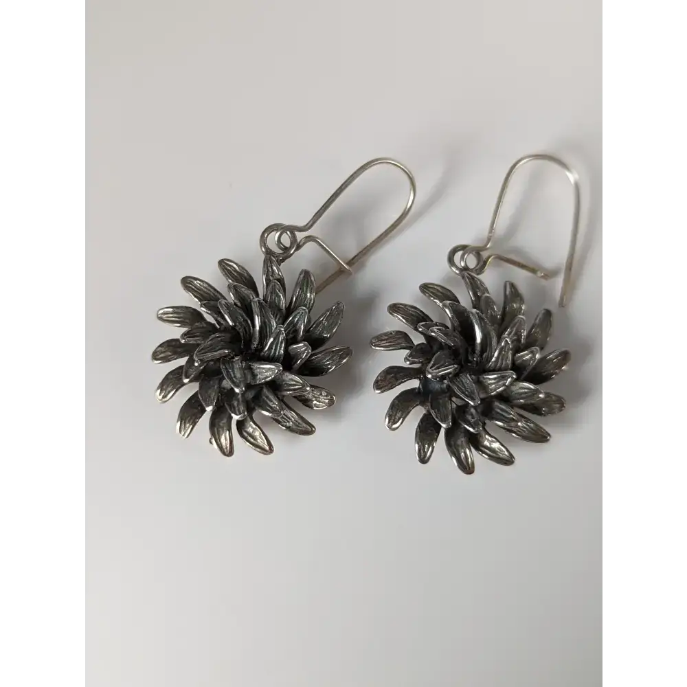Silver Steed Chrysanthemum Dropped Earrings Earrings