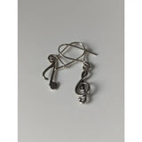 Silver steed clef note dropped silver wire earrings with musical note and treble clef design for music lovers