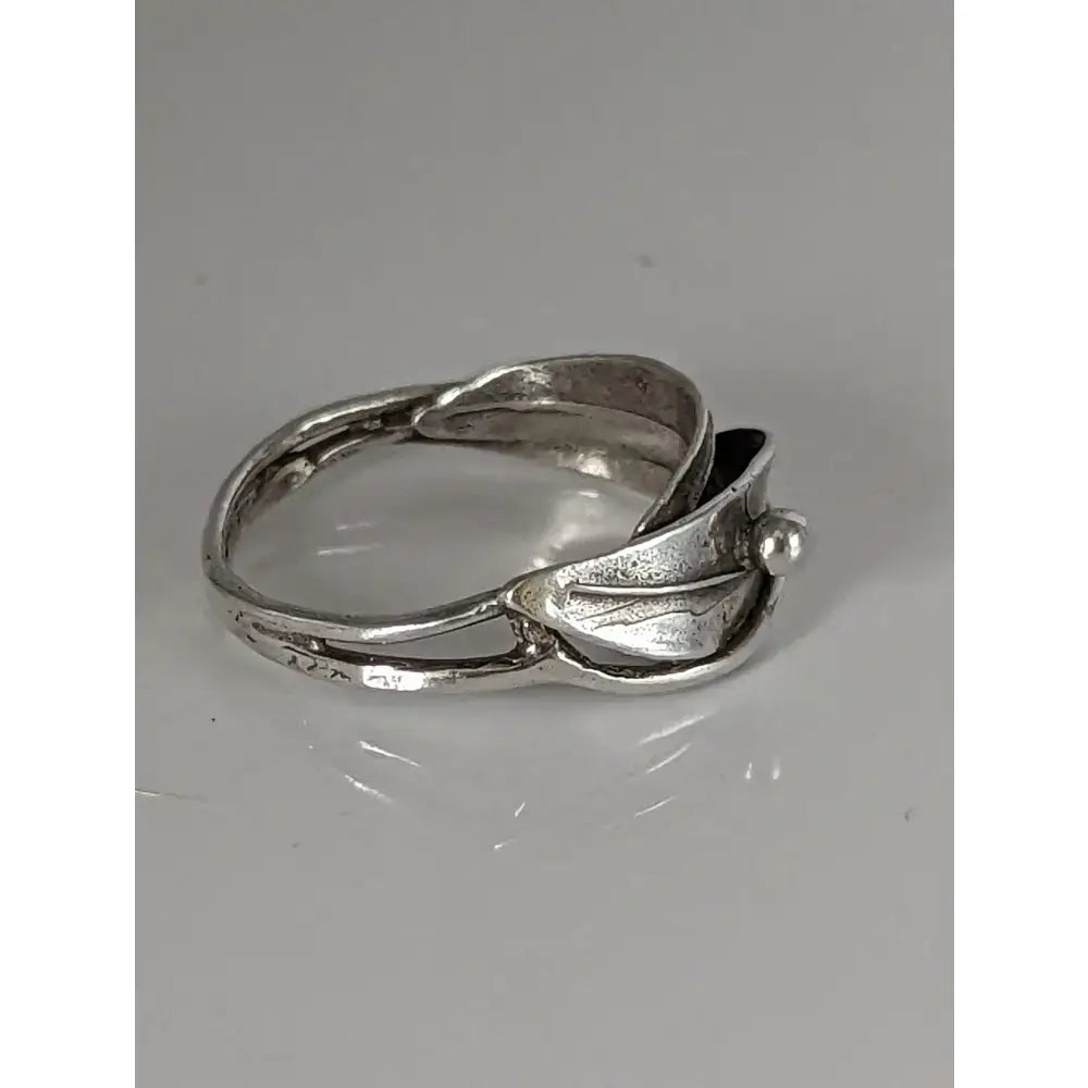 Silver steed delicate silver leaves ring with textured handcrafted design and small silver buds accent