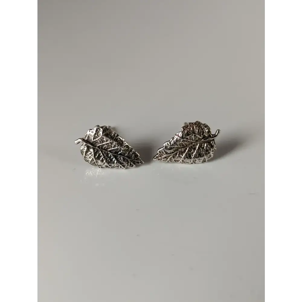 Silver Steed Detailed Leaf Stud Earrings Earrings