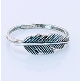 Silver Steed Feather Ring G Rings