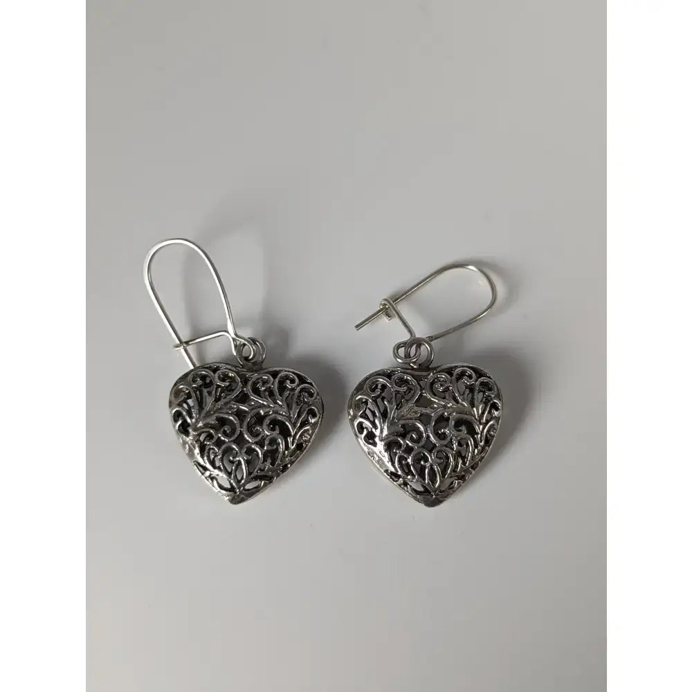 Silver steed filigree heart dropped earrings handmade silver with intricate filigree design and hook closures
